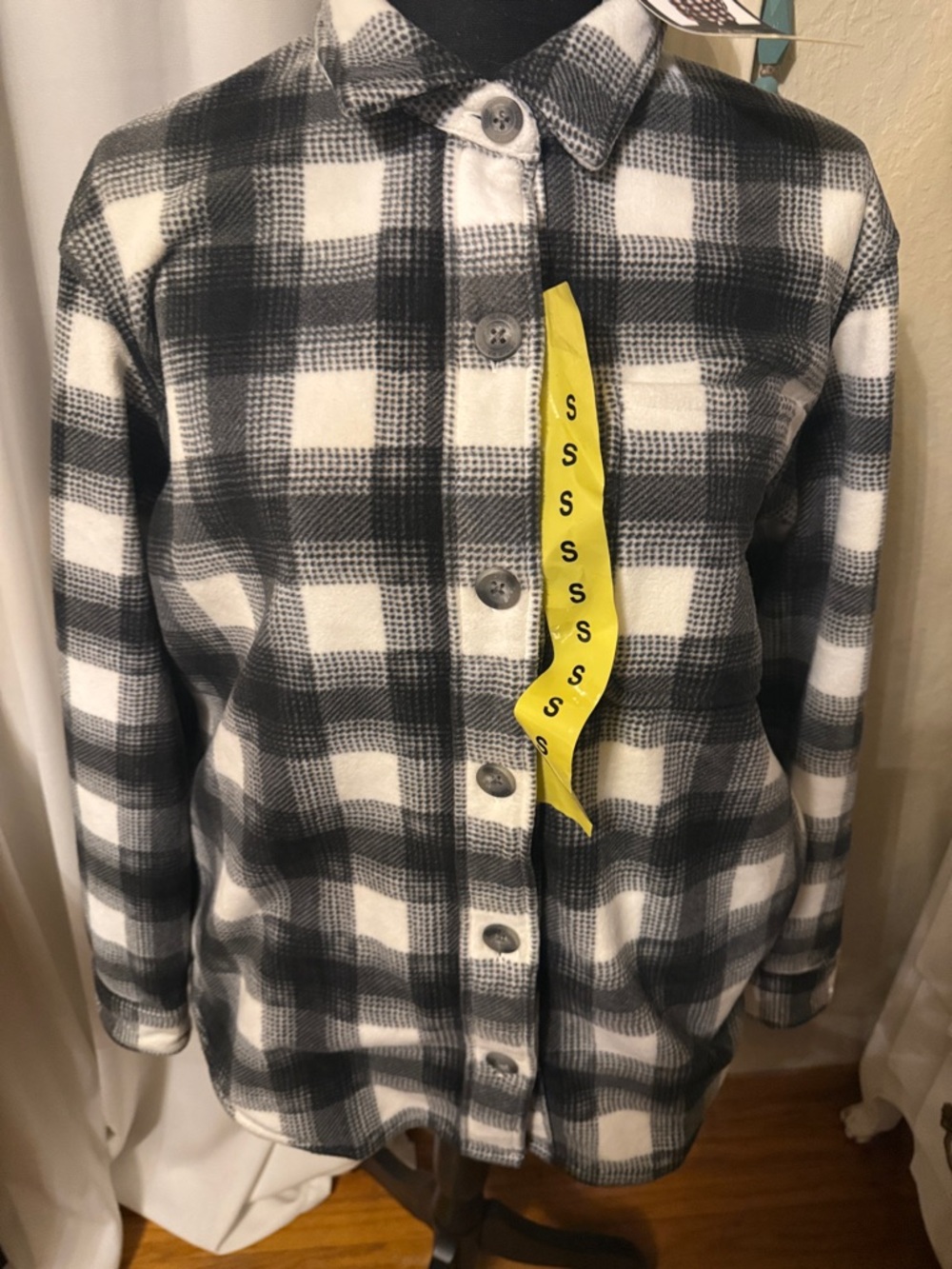 Women’s Eddie Bauer Black and White Plaid Button-Up Shirt Jacket Size Small NWT